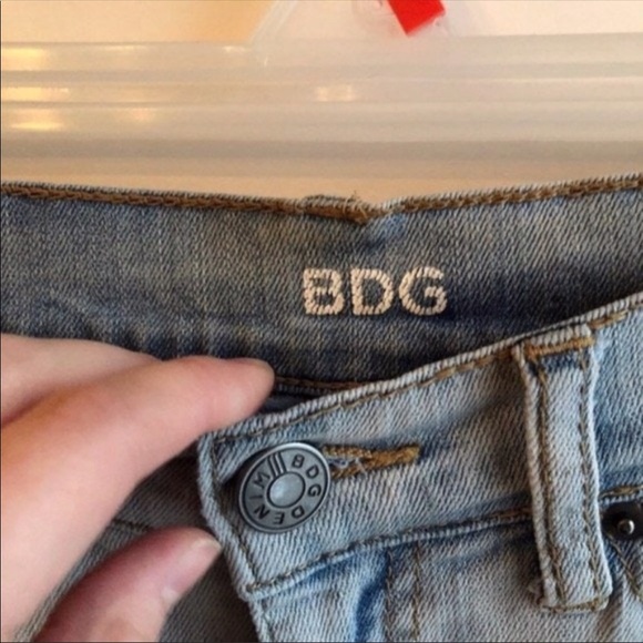 BDG Mid Rise Twig Gazer Cropped Skinny Jeans - Picture 5 of 6